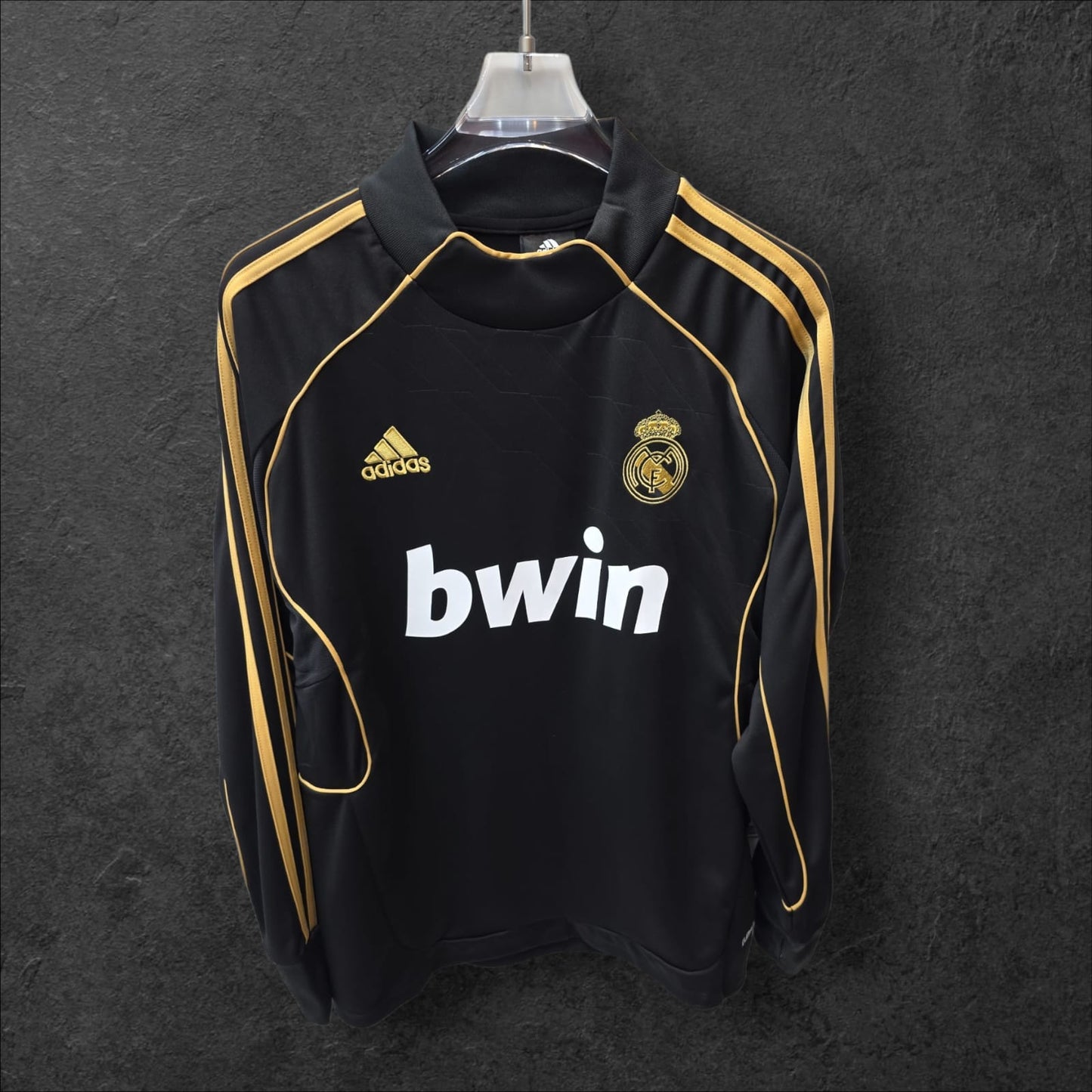 Real Madrid Retro Training Top