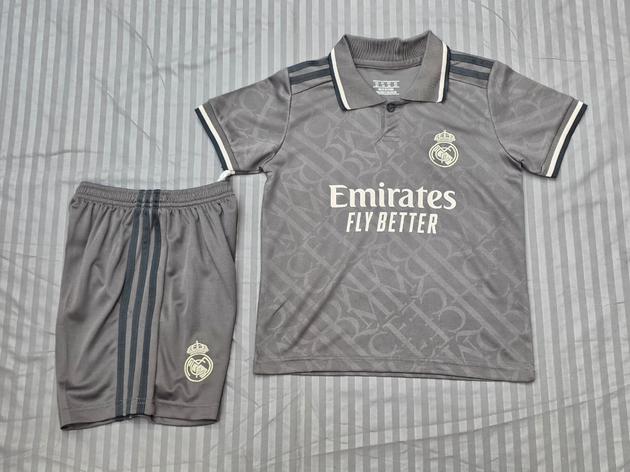 Real Madrid 24/25 alternative kit