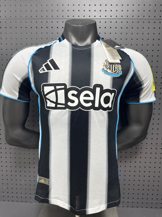 Newcastle United F.C 25/26 Home Shirt